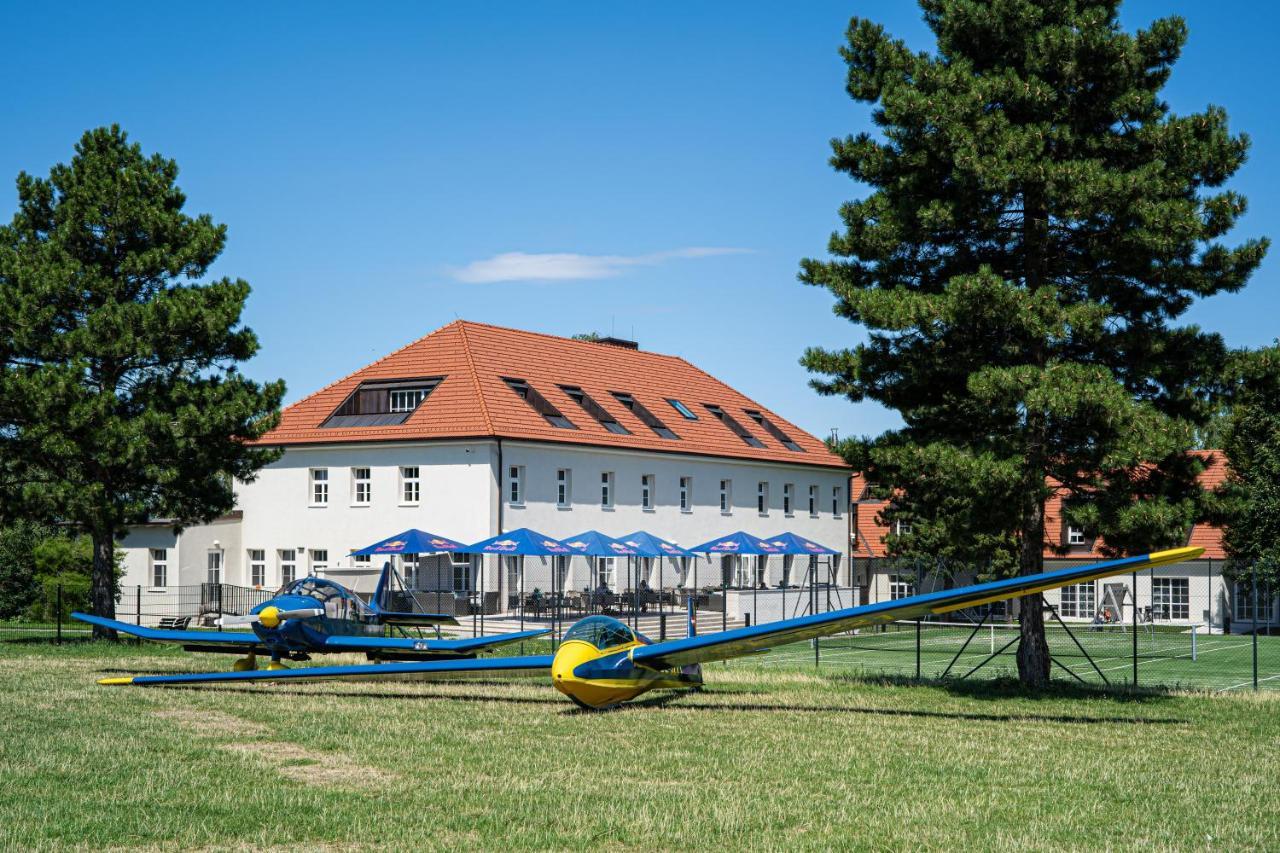 Hotel Spitzerberg By B-Smart Hundsheim Exterior photo